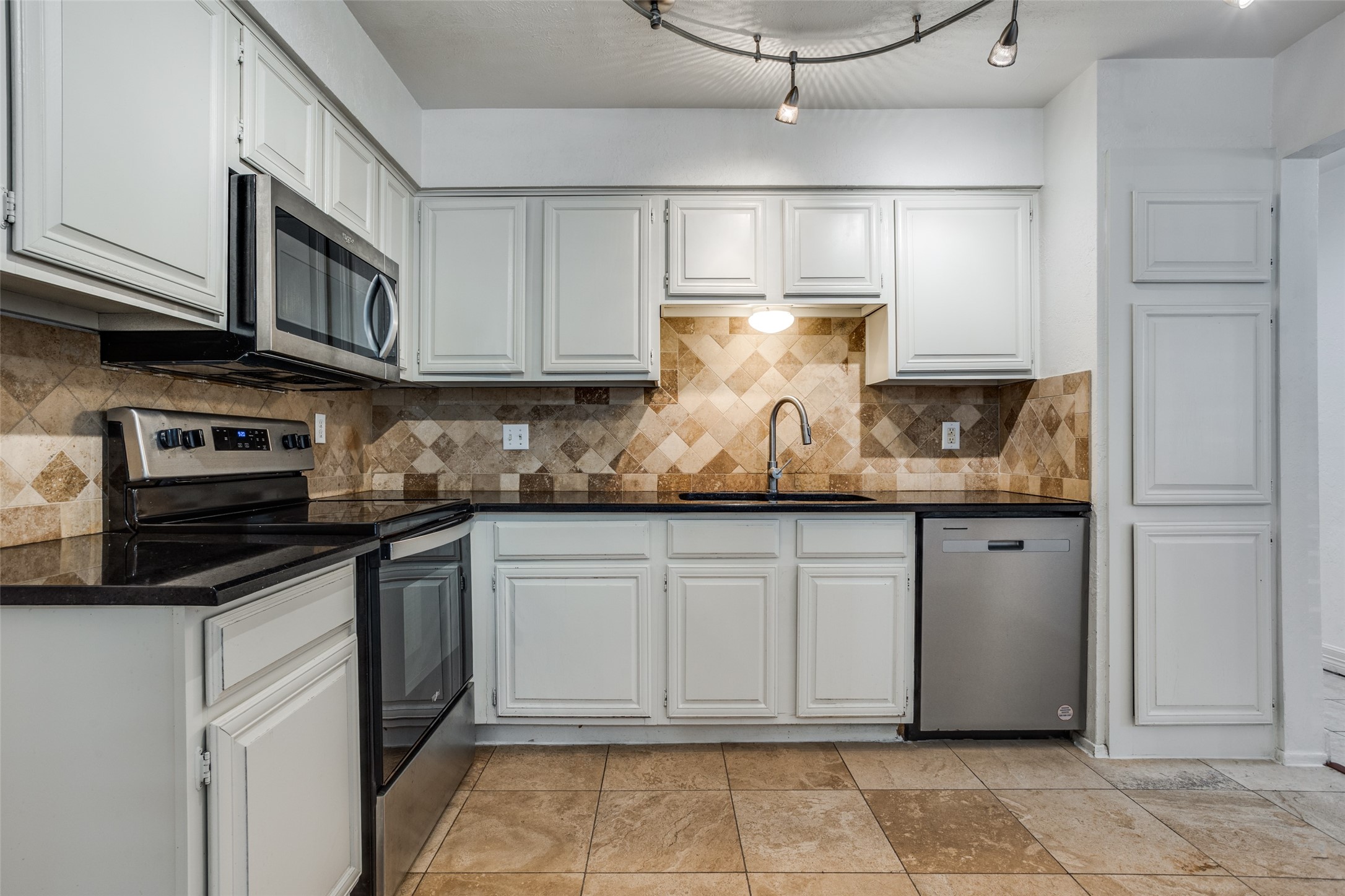 3100 Devonshire Drive Plano TX 75075