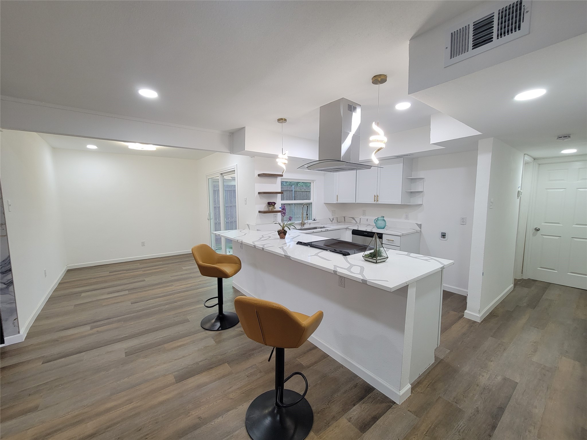 728 Arrowhead Circle Garland TX 75043