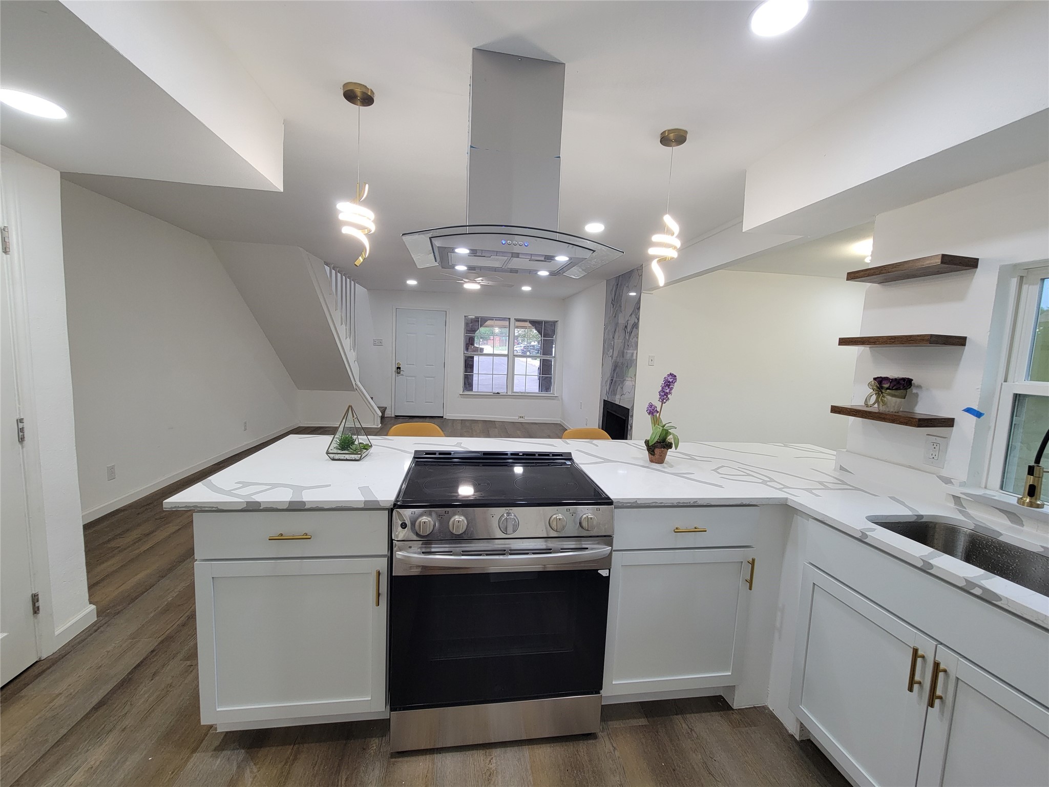 728 Arrowhead Circle Garland TX 75043
