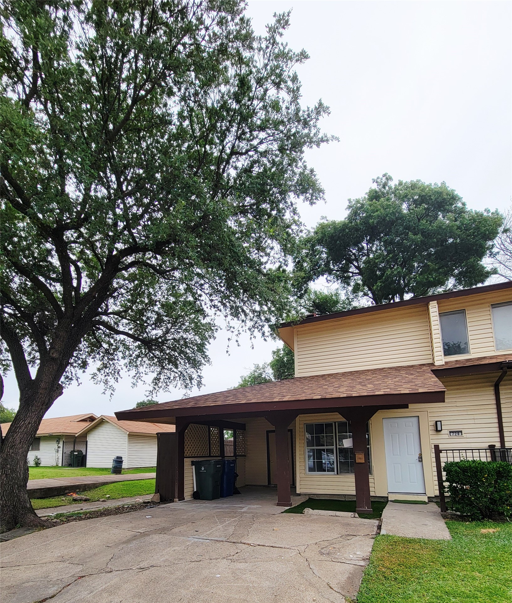 728 Arrowhead Circle Garland TX 75043