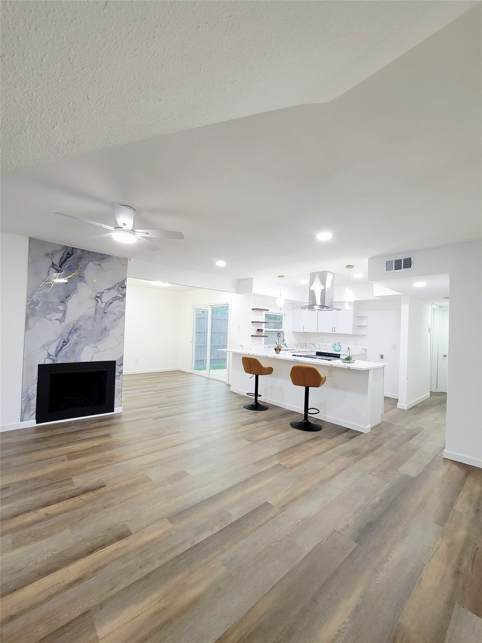 728 Arrowhead Circle Garland TX 75043