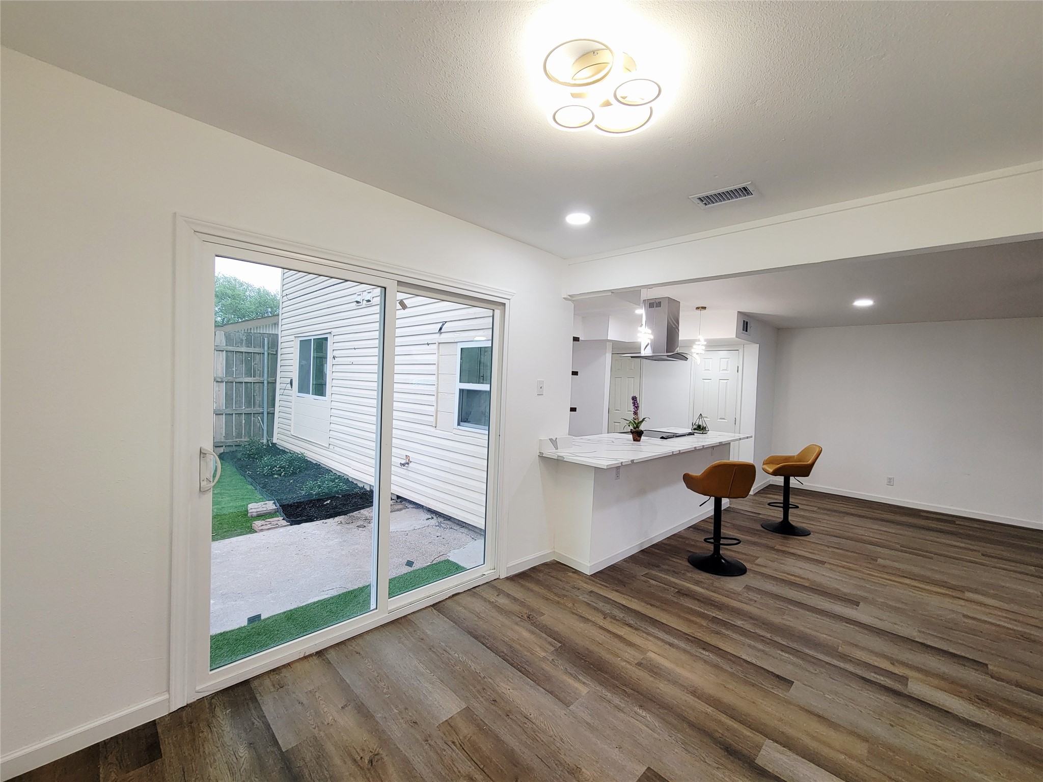 728 Arrowhead Circle Garland TX 75043