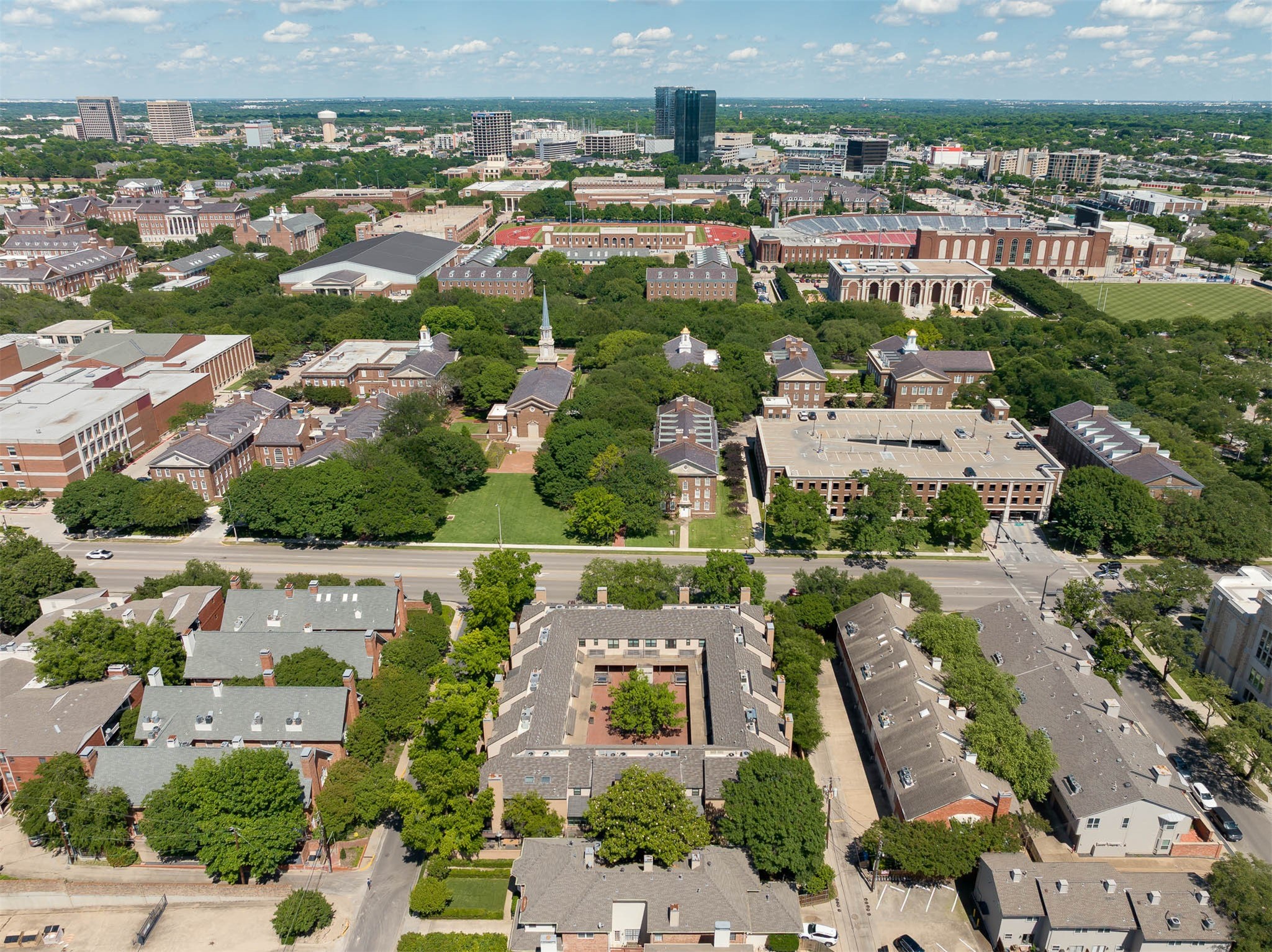 5935 Hillcrest Avenue University Park TX 75205