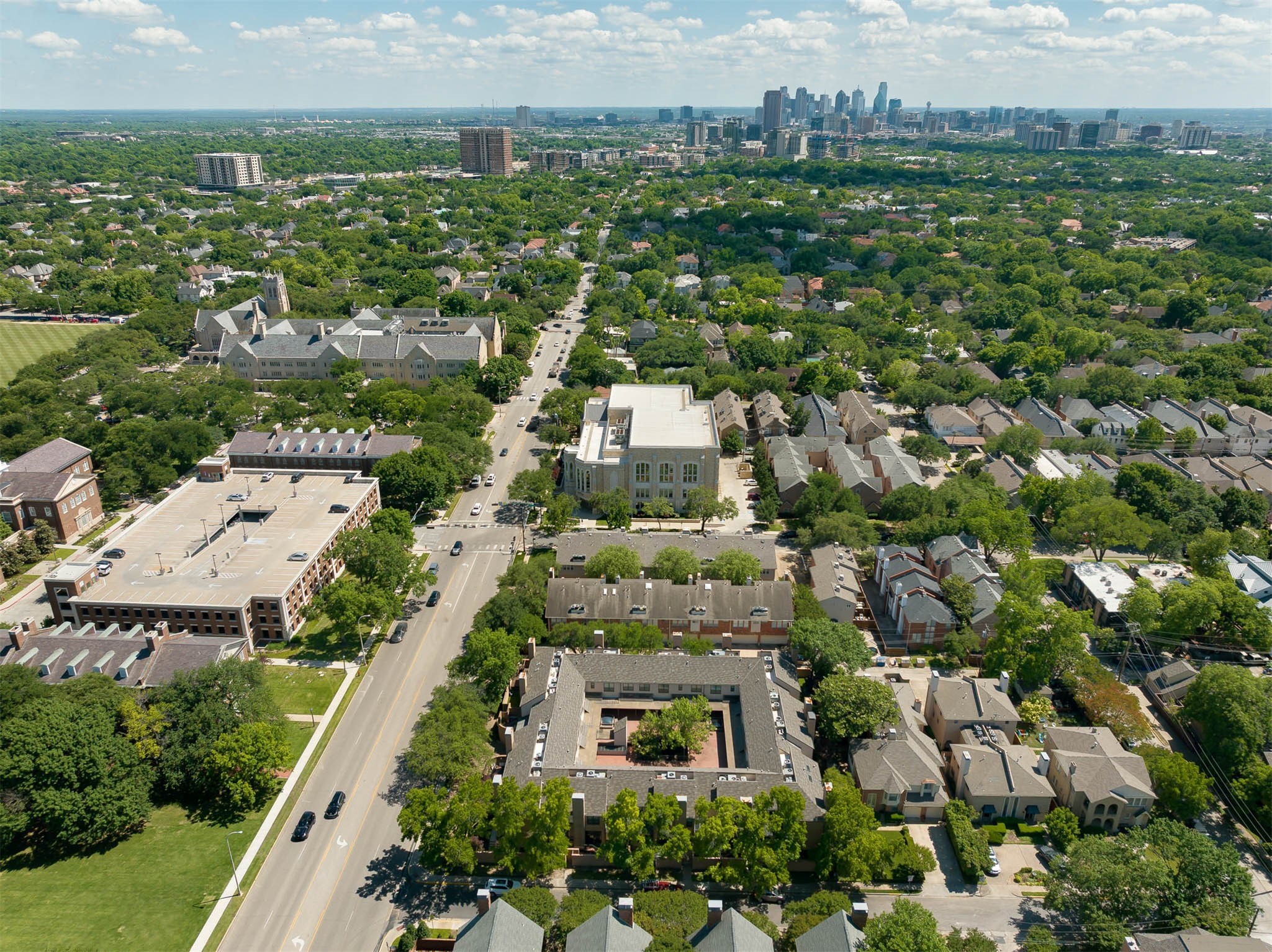 5935 Hillcrest Avenue University Park TX 75205