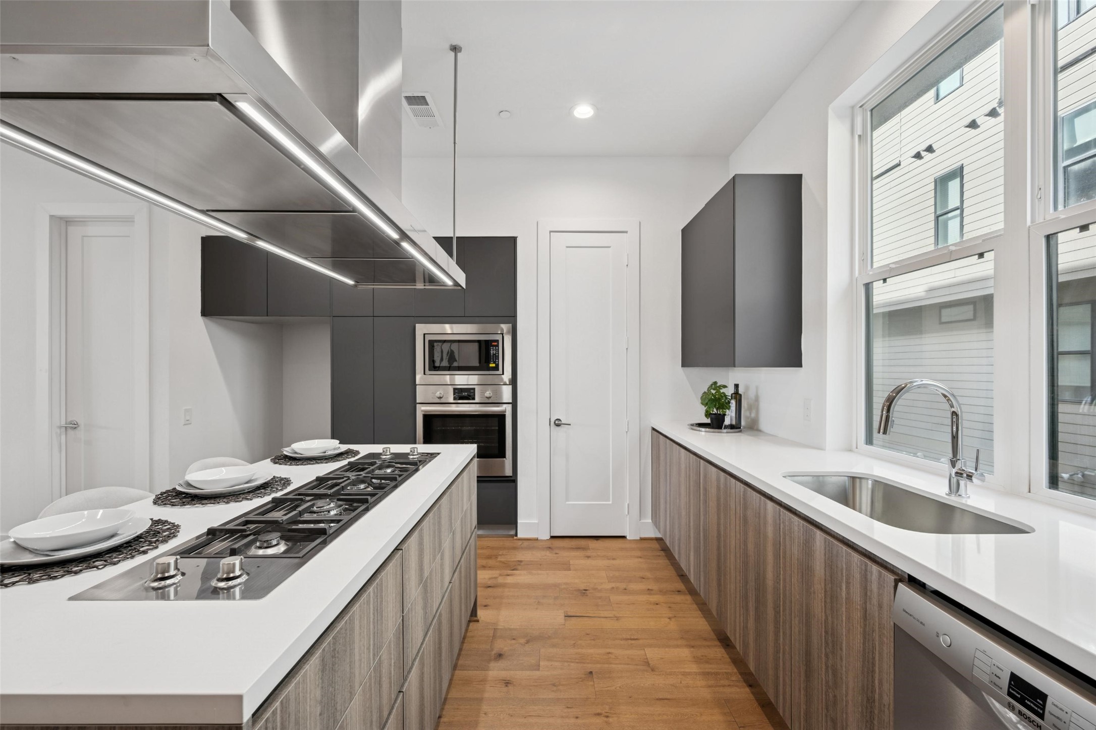 3064 Chimes Street Dallas TX 75219
