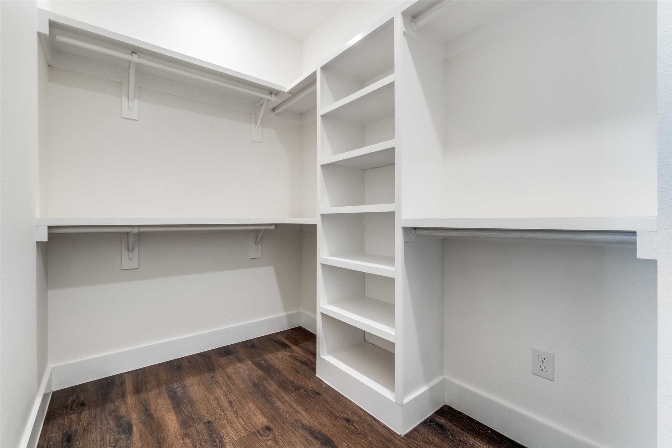 402 S Henderson Avenue Dallas TX 75223