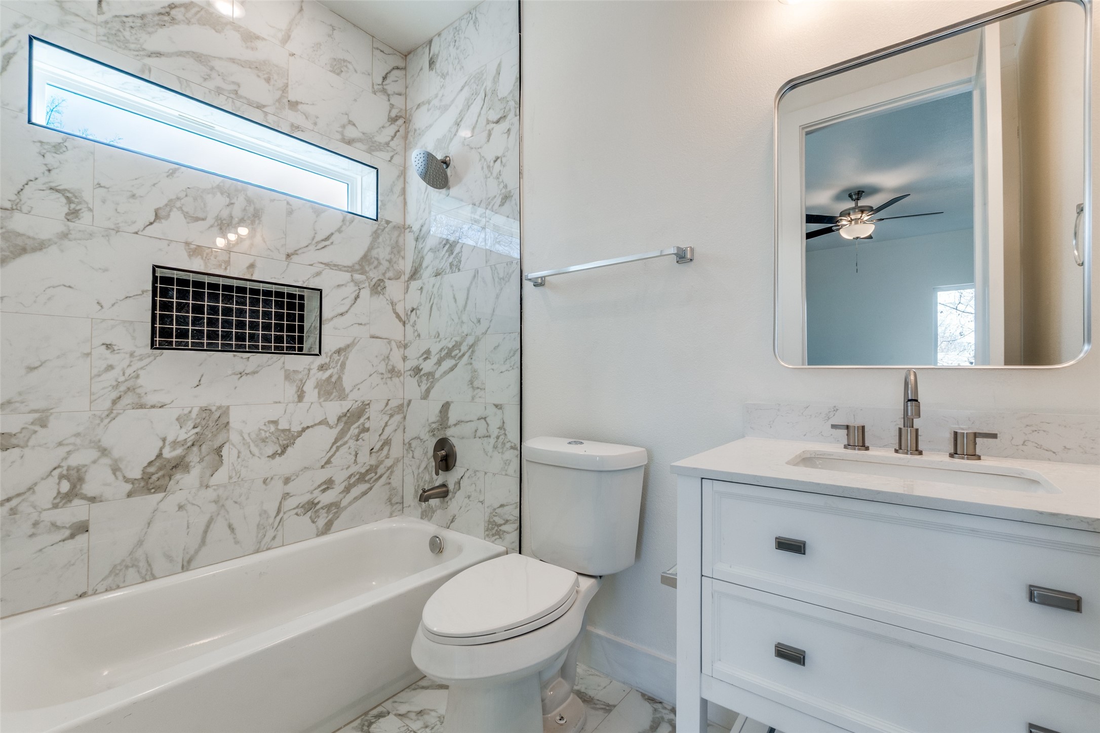 402 S Henderson Avenue Dallas TX 75223