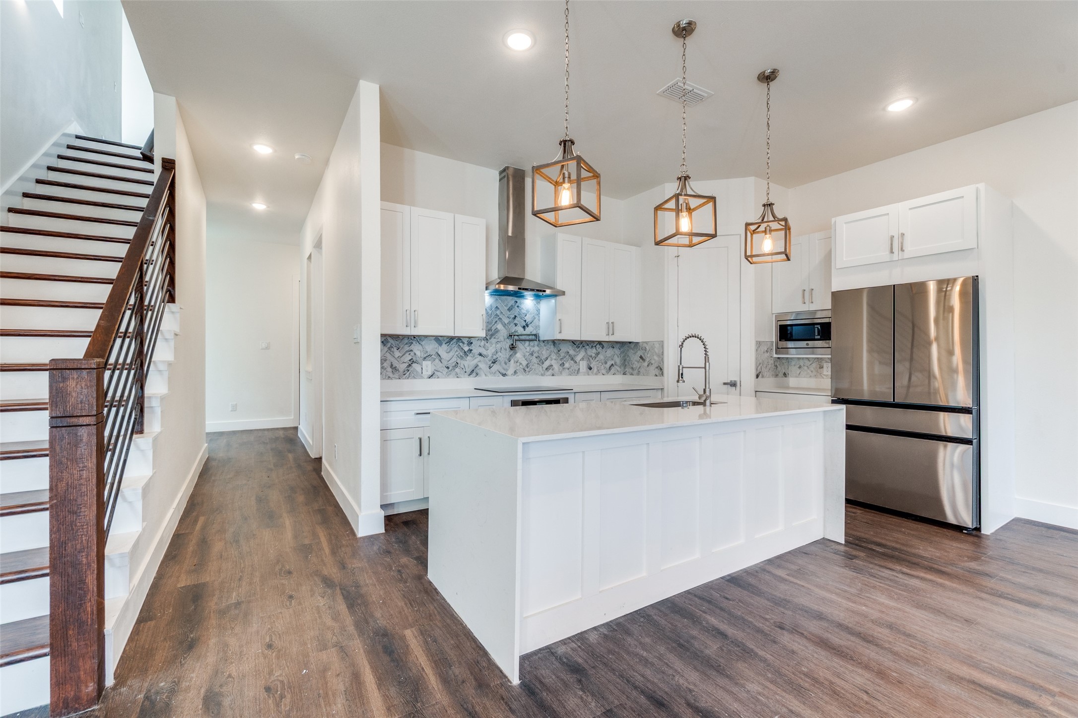 402 S Henderson Avenue Dallas TX 75223