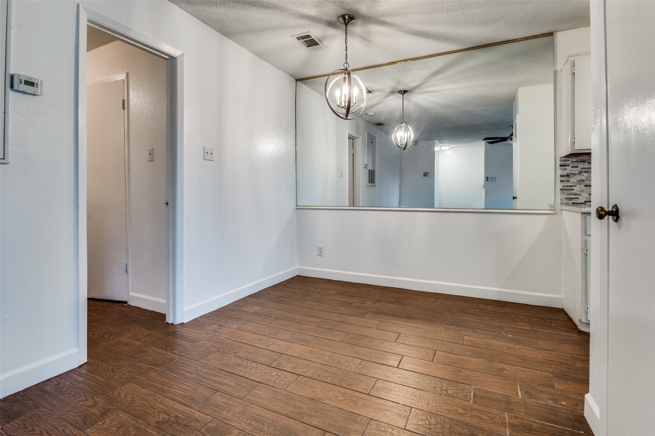 5981 Arapaho Road Dallas TX 75248