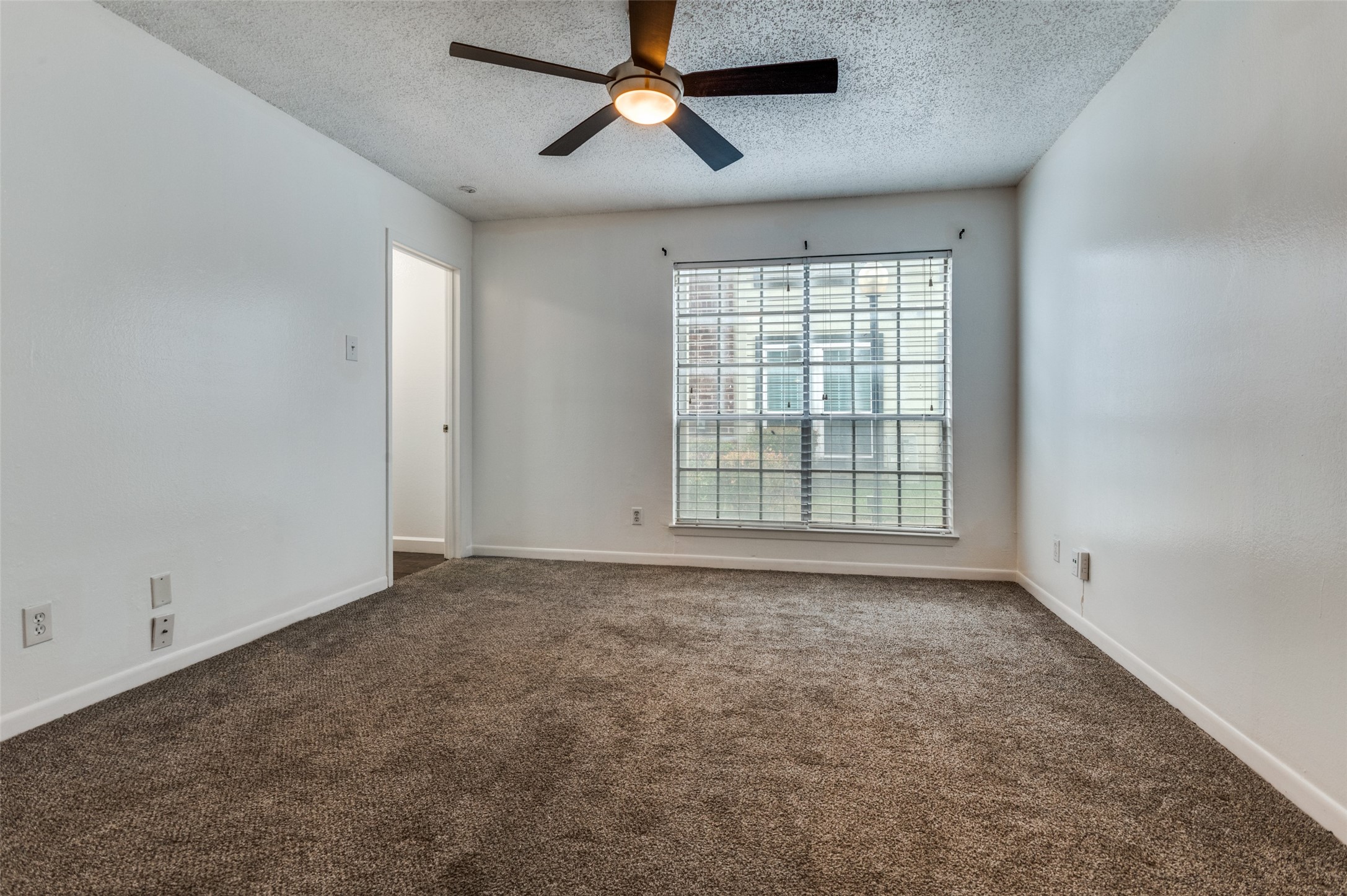 5981 Arapaho Road Dallas TX 75248