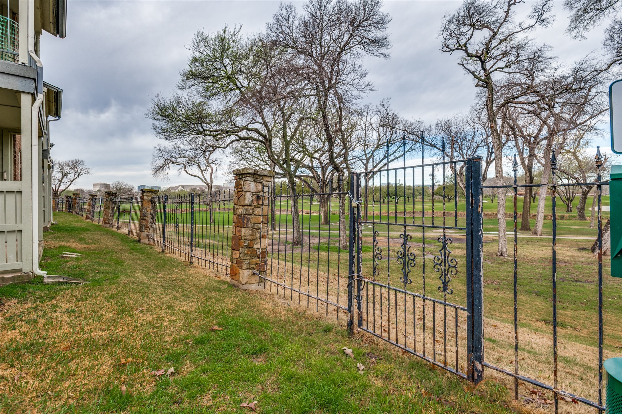 5981 Arapaho Road Dallas TX 75248