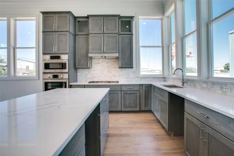 211 Carroll Street Fort Worth TX 76107