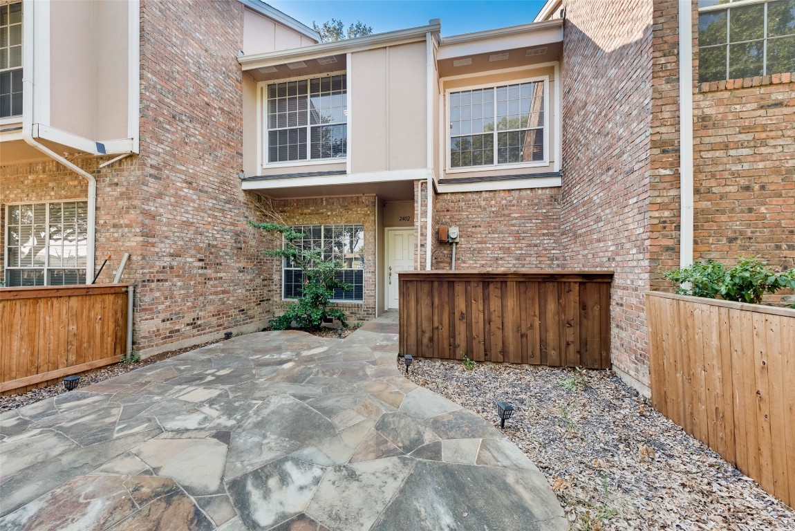 2402 Northlake Court Irving TX 75038