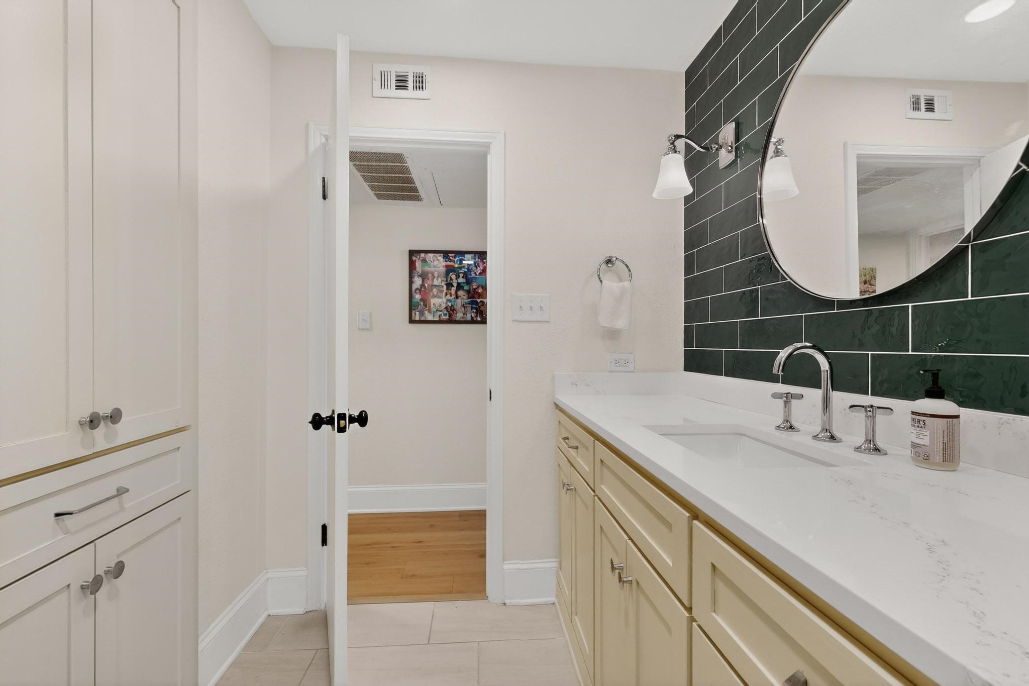 5939 Copperwood Lane Dallas TX 75248