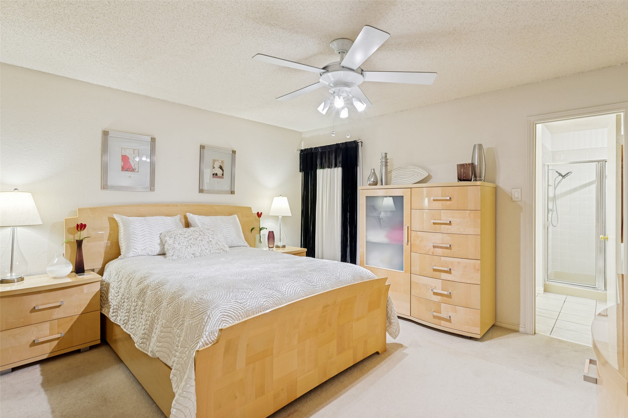 2100 Friendly Drive Arlington TX 76011