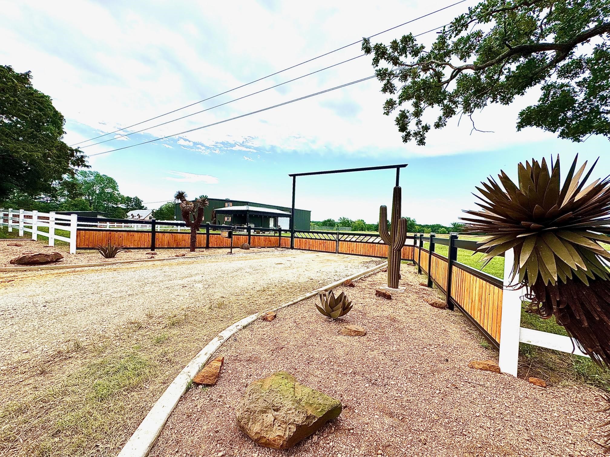 8740 E Fm 922 Valley View TX 76272