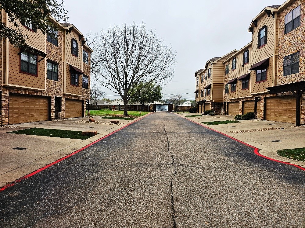 2410 S 2nd Street S Waco TX 76706