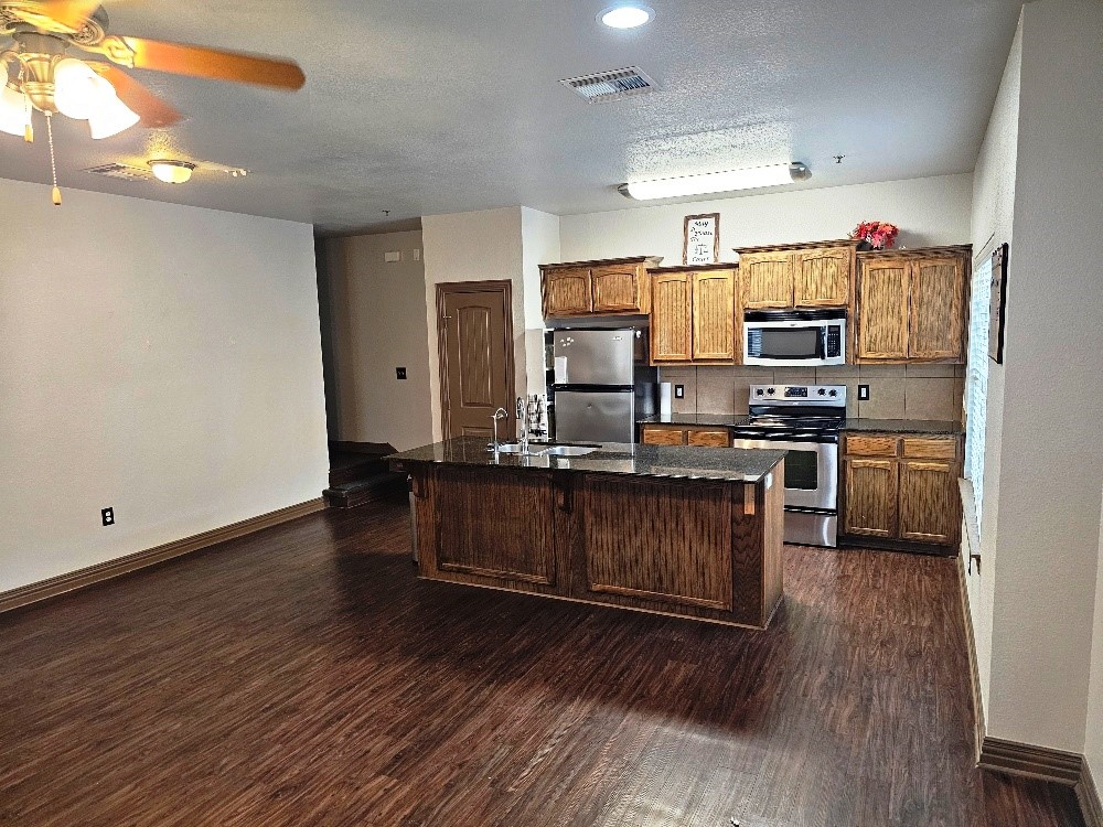 2410 S 2nd Street S Waco TX 76706