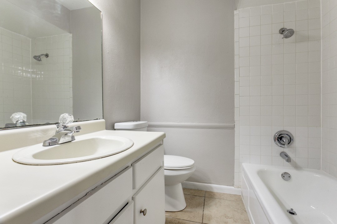 13842 Methuen Green Lane Dallas TX 75240