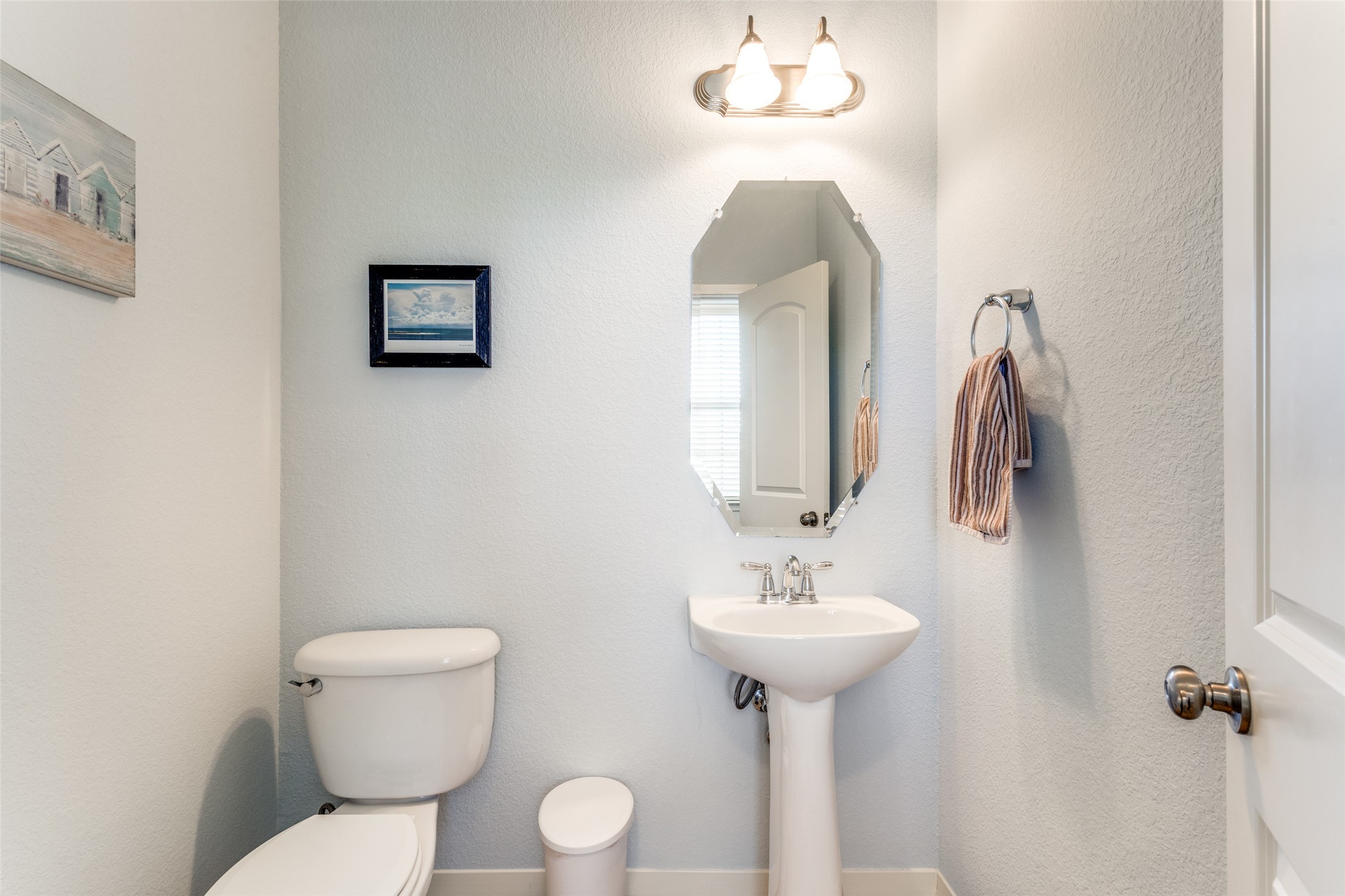 3888 Everwood Lane Addison TX 75001