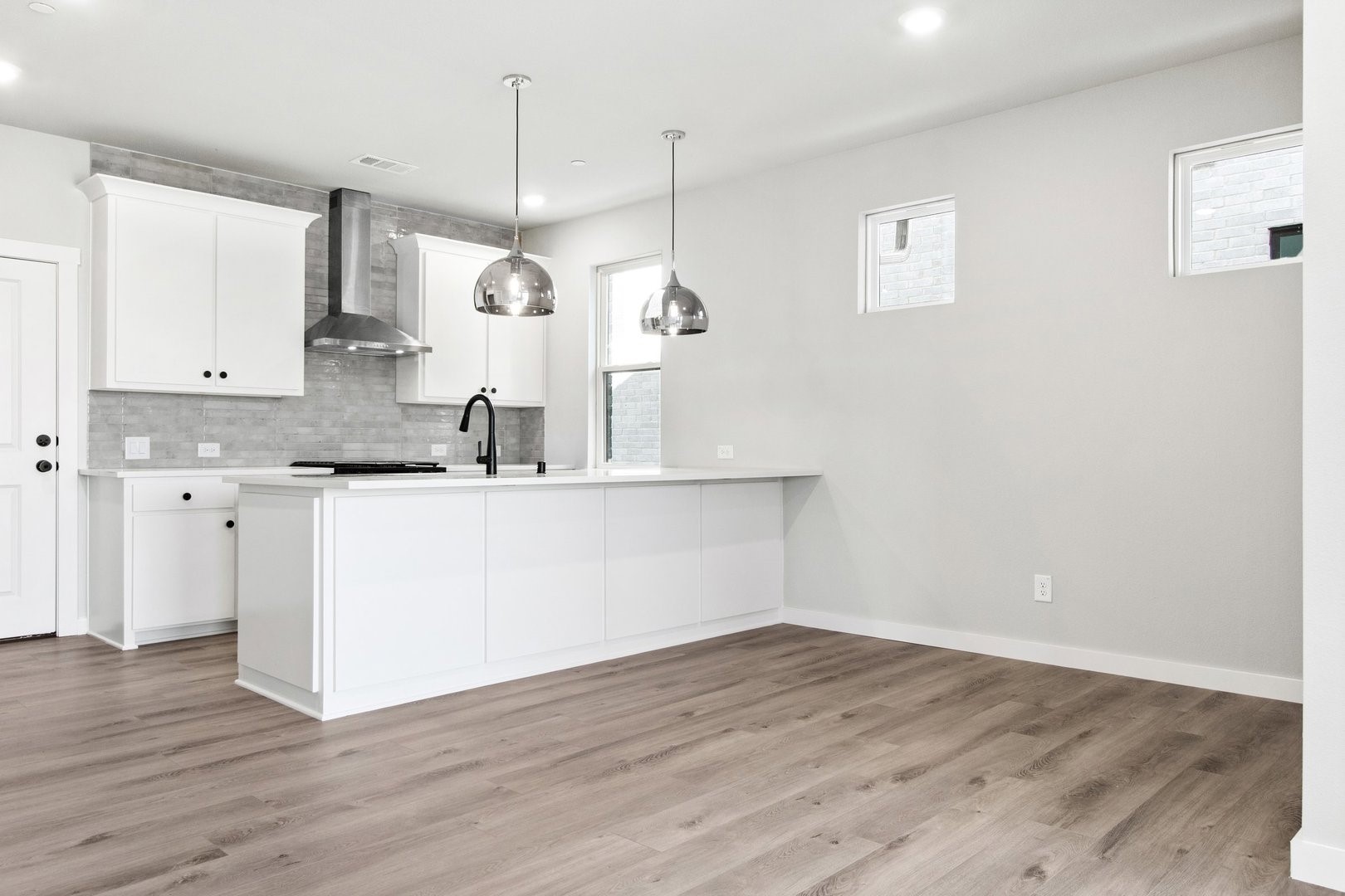 2020 NE Aldrich Mews Celina TX 75009