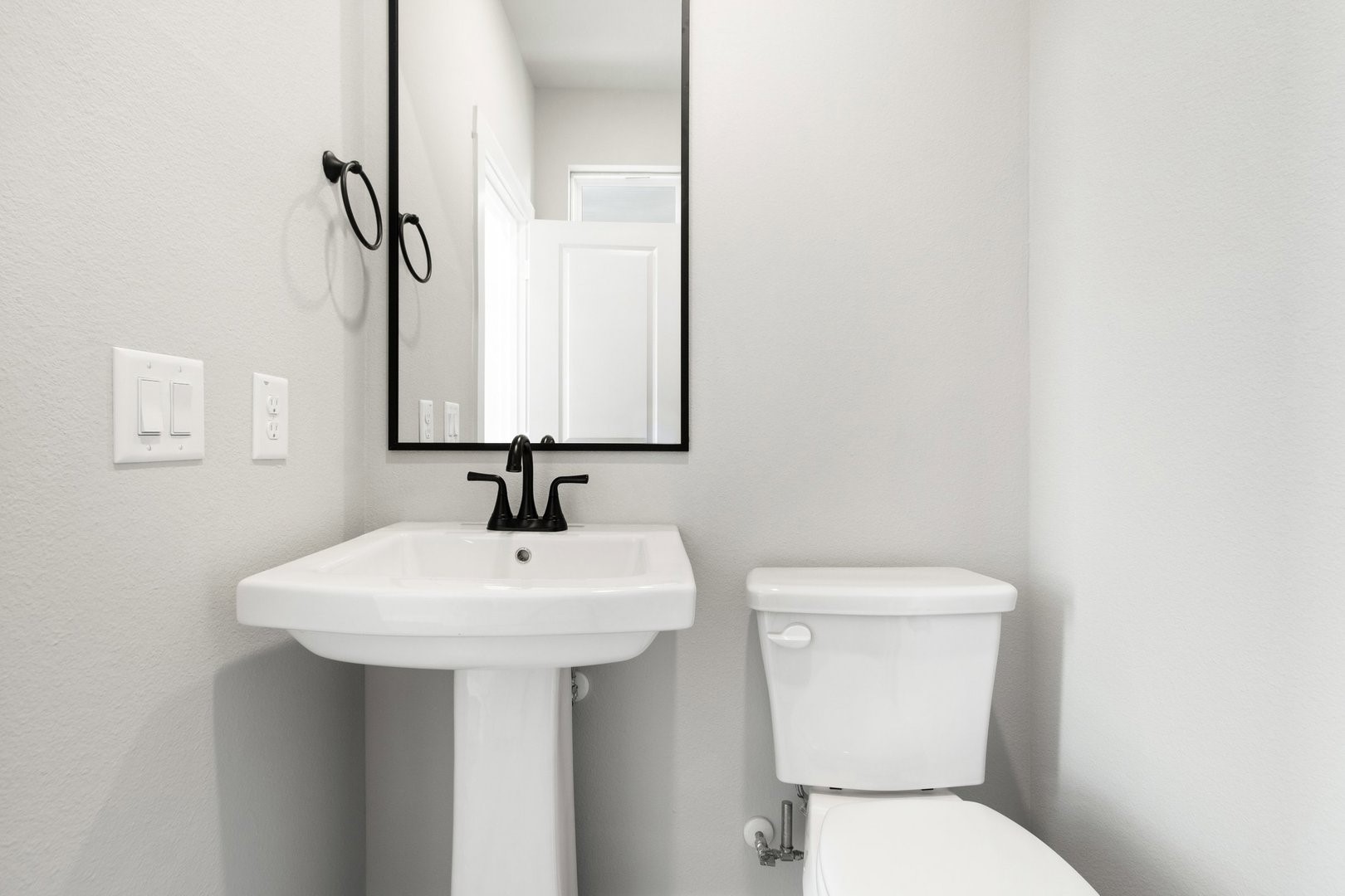 2020 NE Aldrich Mews Celina TX 75009