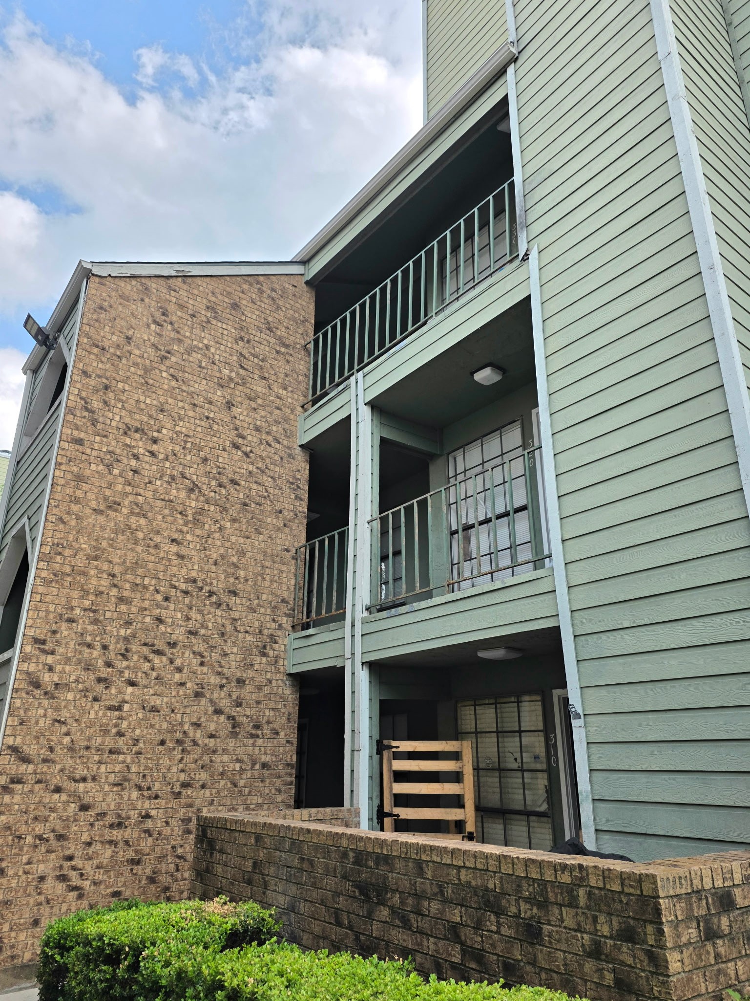 6108 Abrams Road Dallas TX 75231