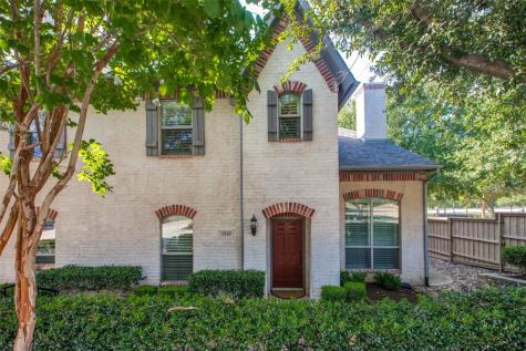 1949 Desoto Drive Mckinney TX 75072