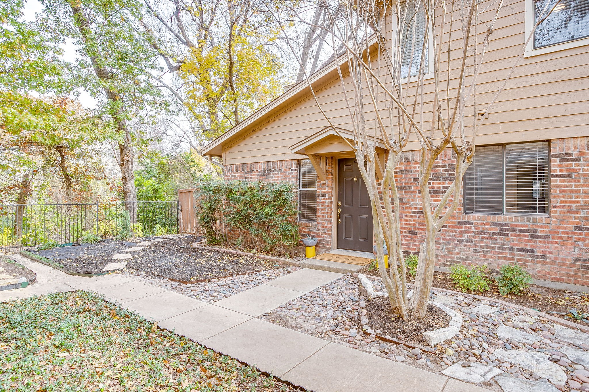 5714 Cedar Creek Drive Benbrook TX 76109