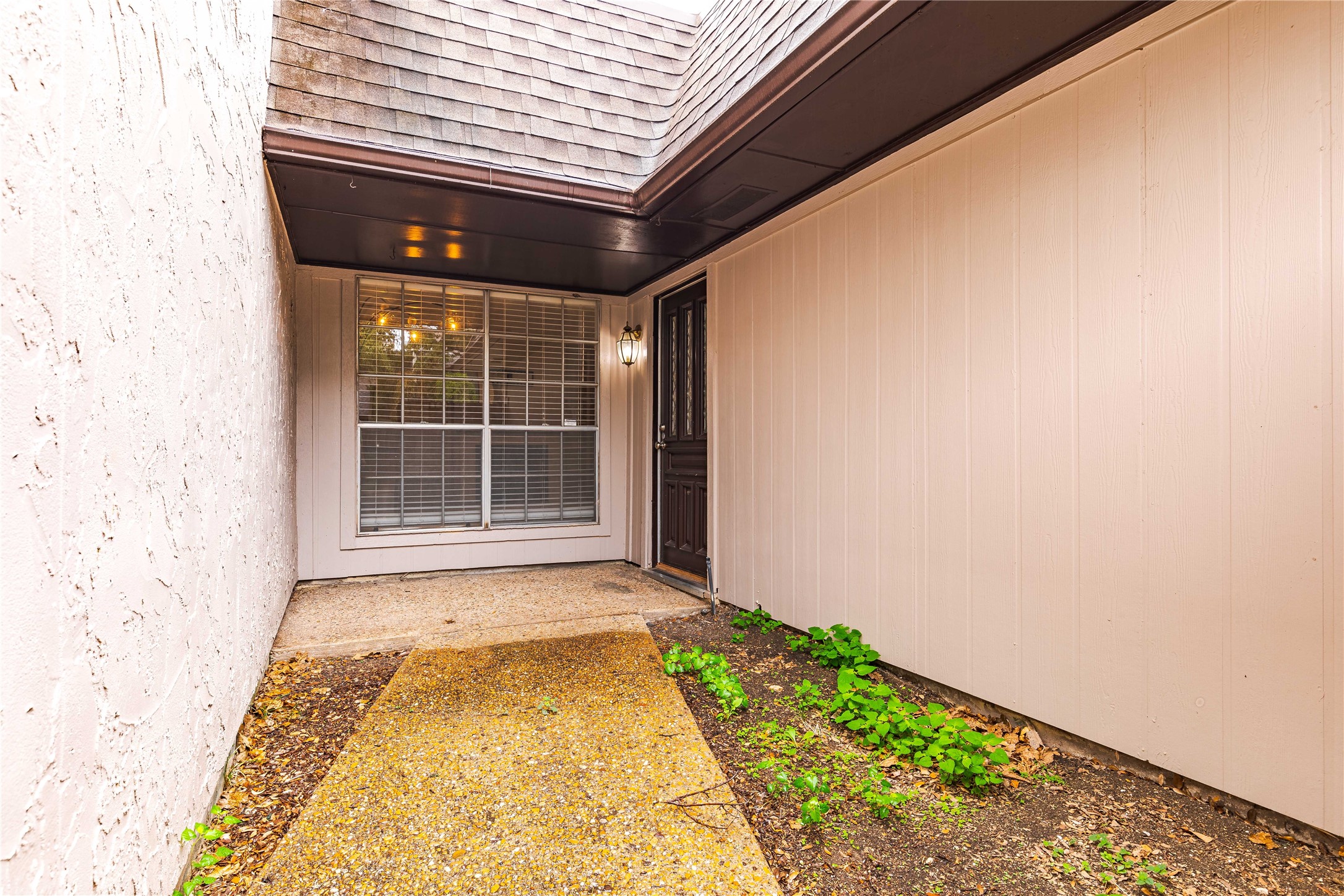 9142 Emberglow Lane Dallas TX 75243