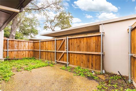 9142 Emberglow Lane Dallas TX 75243