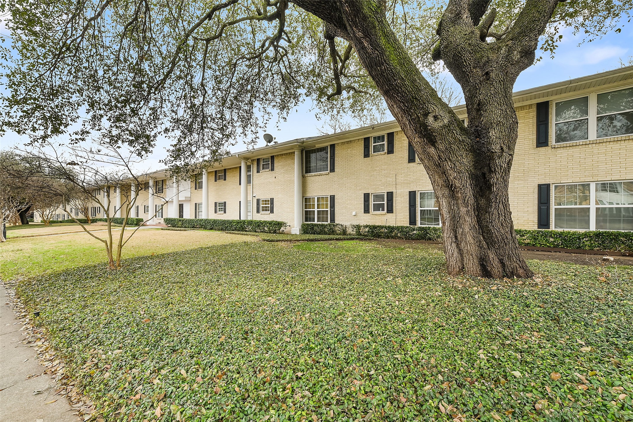 5818 E University Boulevard Dallas TX 75206