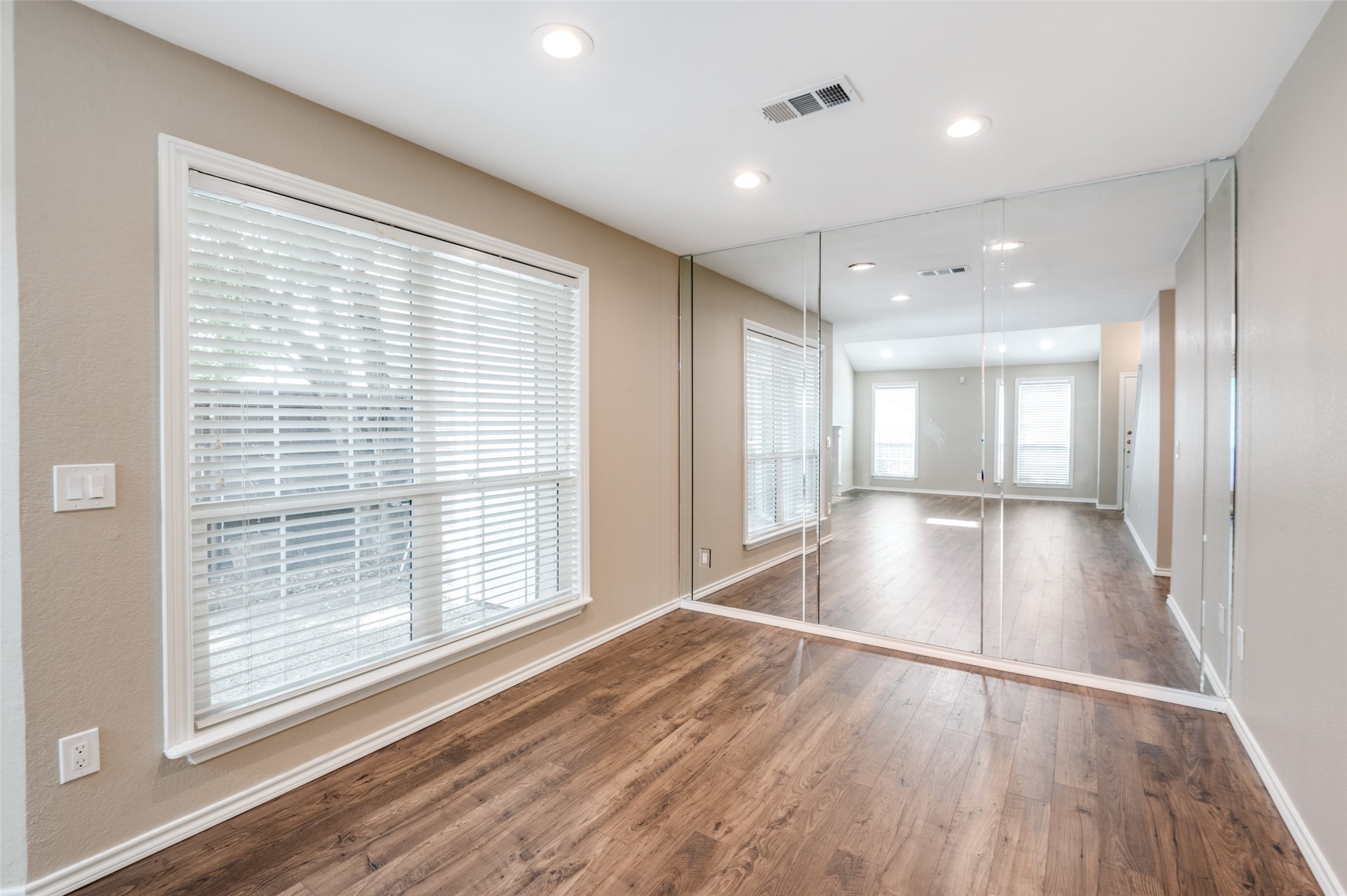 17860 Windflower Way Dallas TX 75252