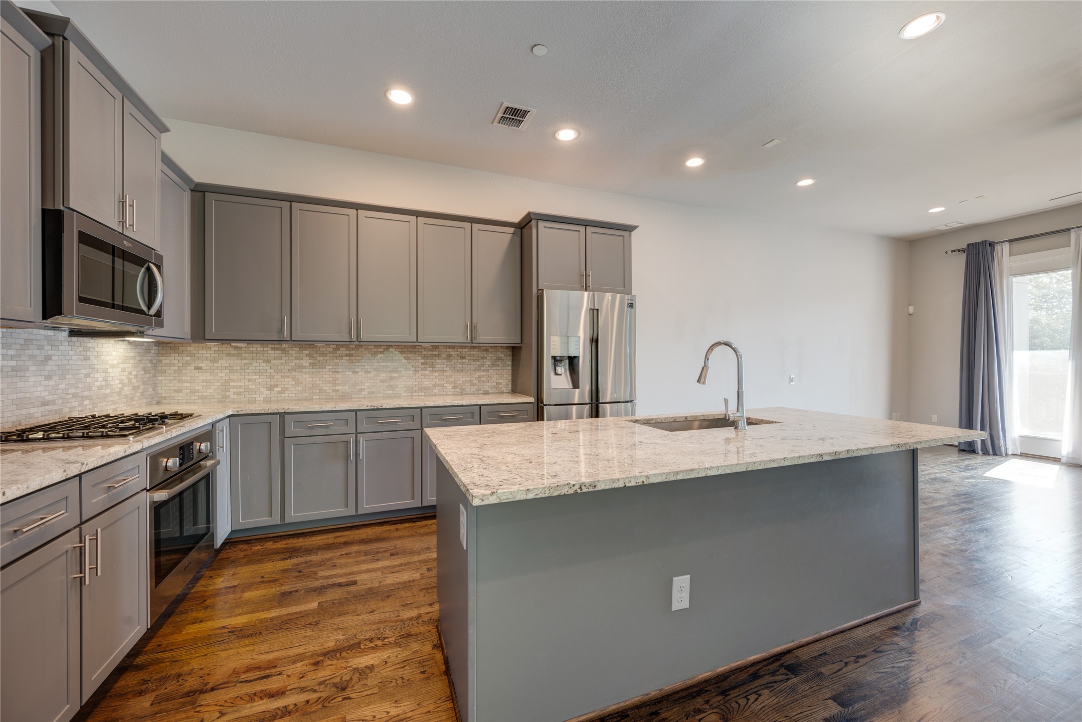 4211 Rawlins Street Dallas TX 75219