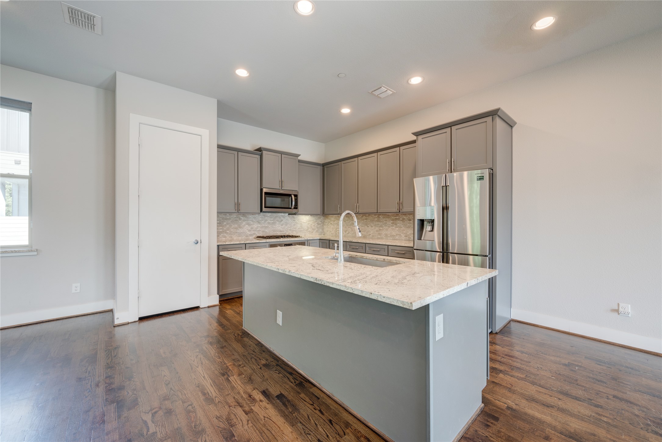4211 Rawlins Street Dallas TX 75219
