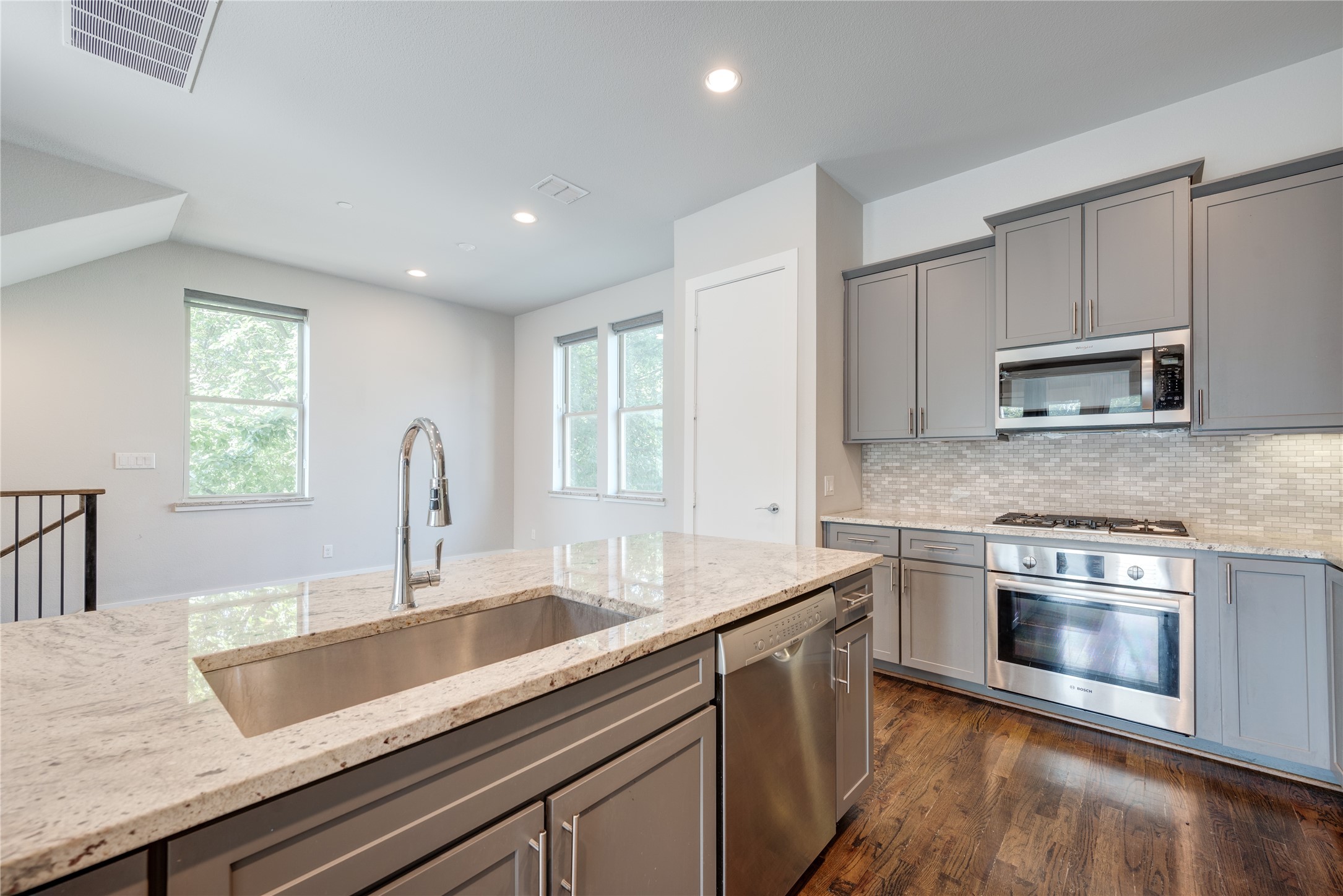 4211 Rawlins Street Dallas TX 75219