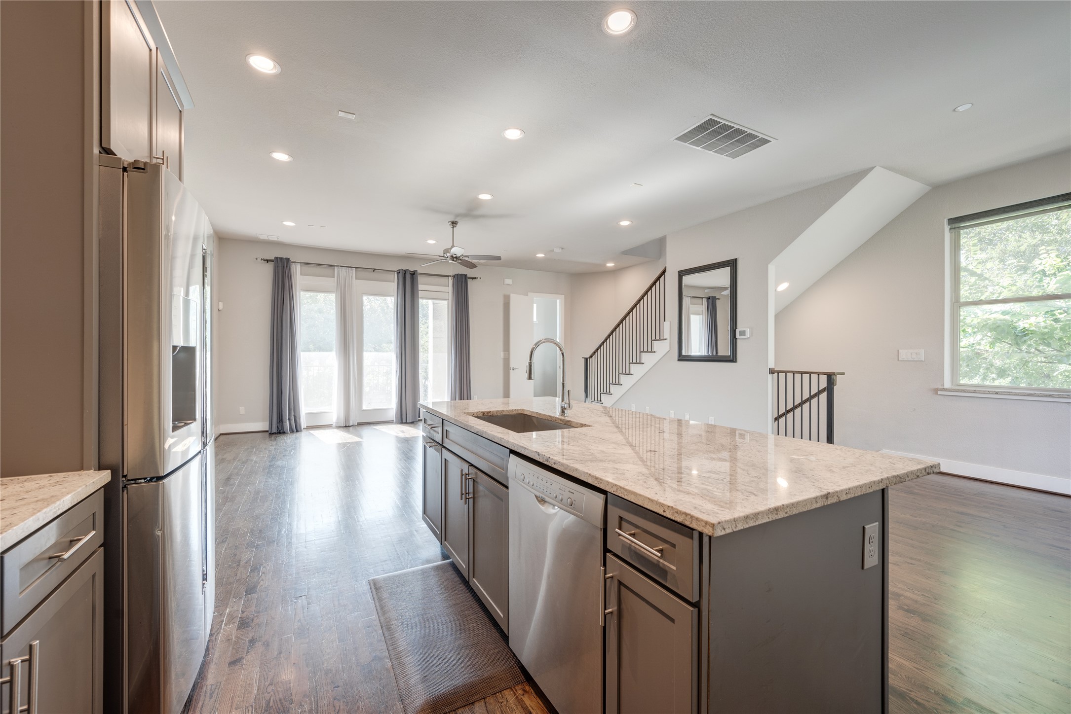 4211 Rawlins Street Dallas TX 75219
