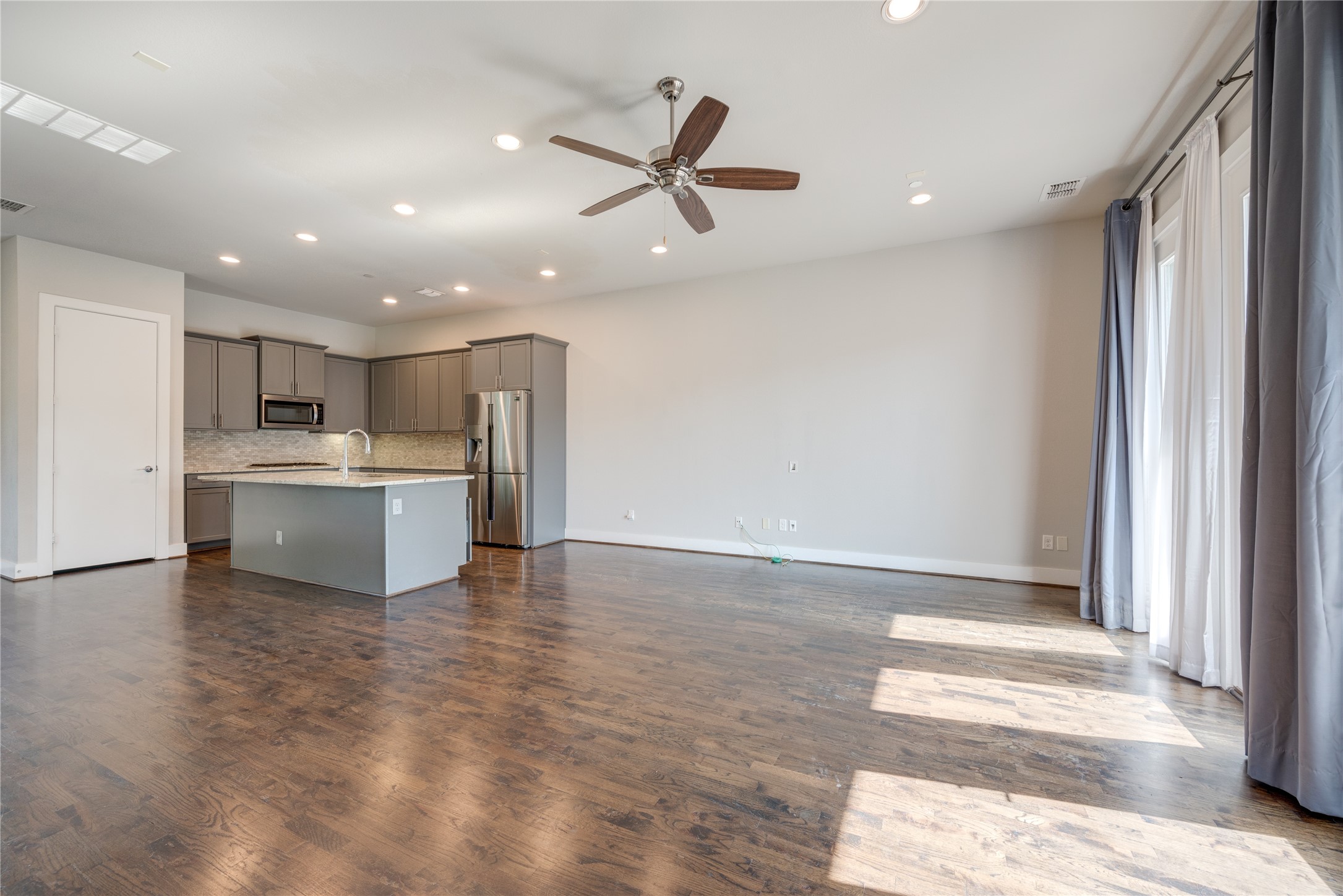 4211 Rawlins Street Dallas TX 75219