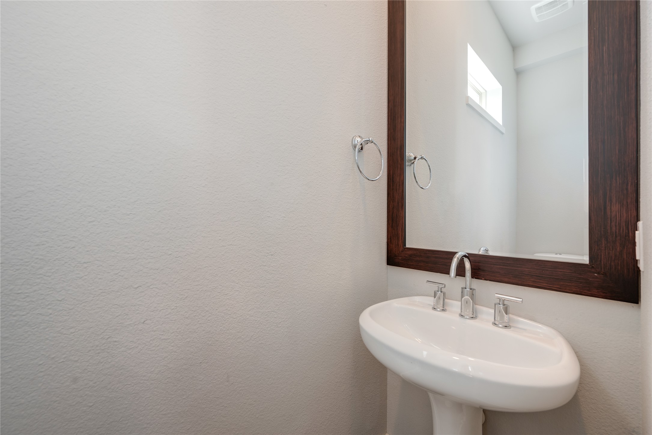 4211 Rawlins Street Dallas TX 75219