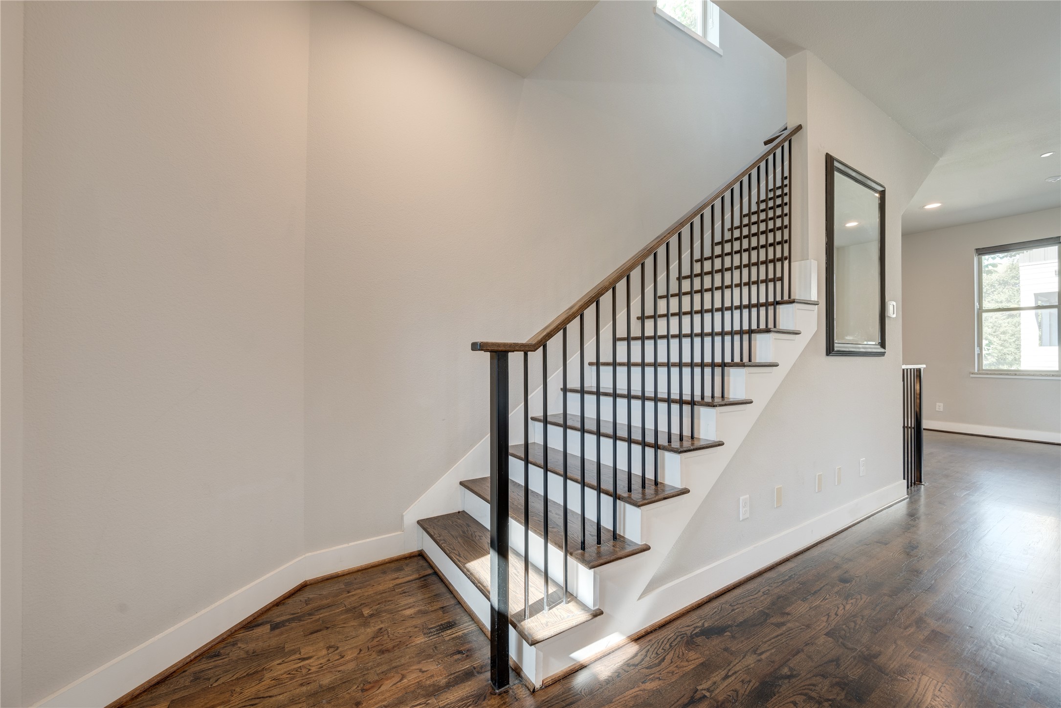4211 Rawlins Street Dallas TX 75219