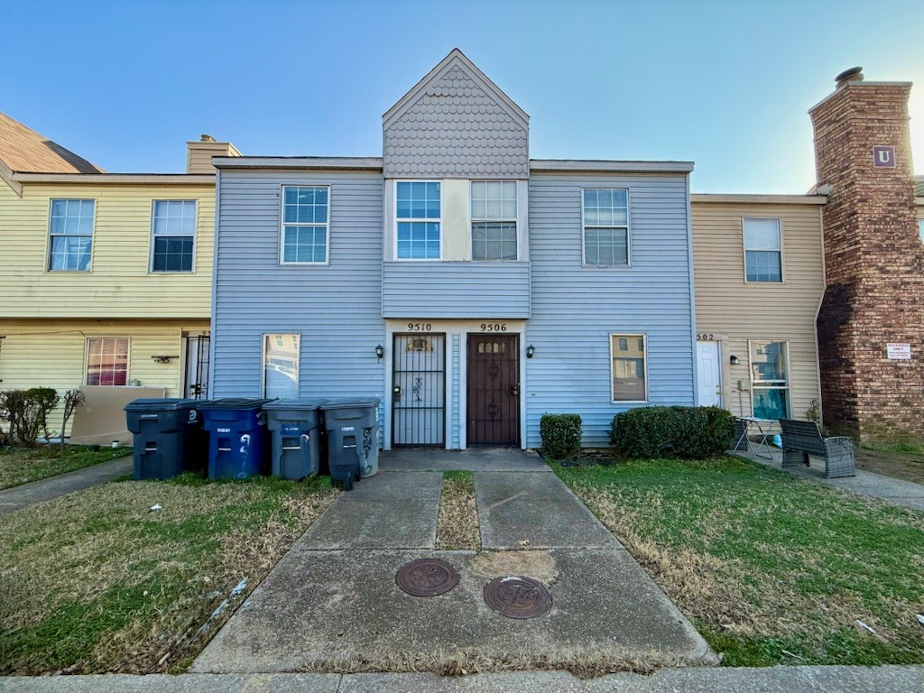 9510 Olde Towne Row Dallas TX 75227