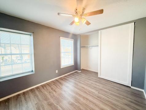 9510 Olde Towne Row Dallas TX 75227