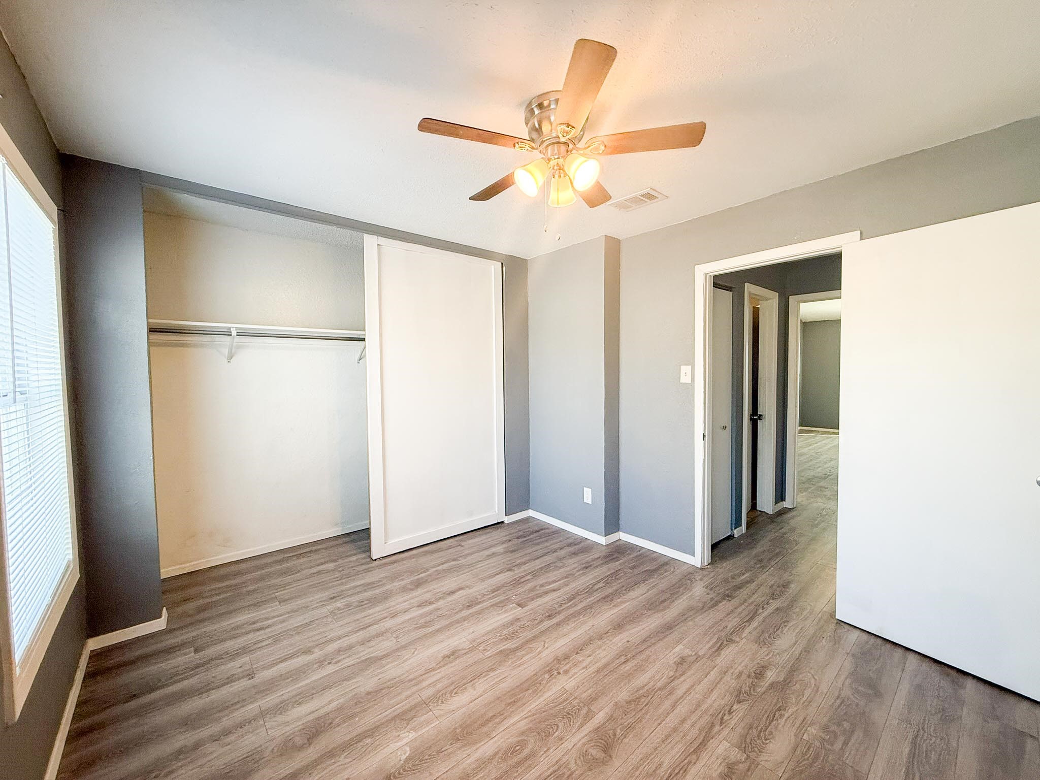9510 Olde Towne Row Dallas TX 75227