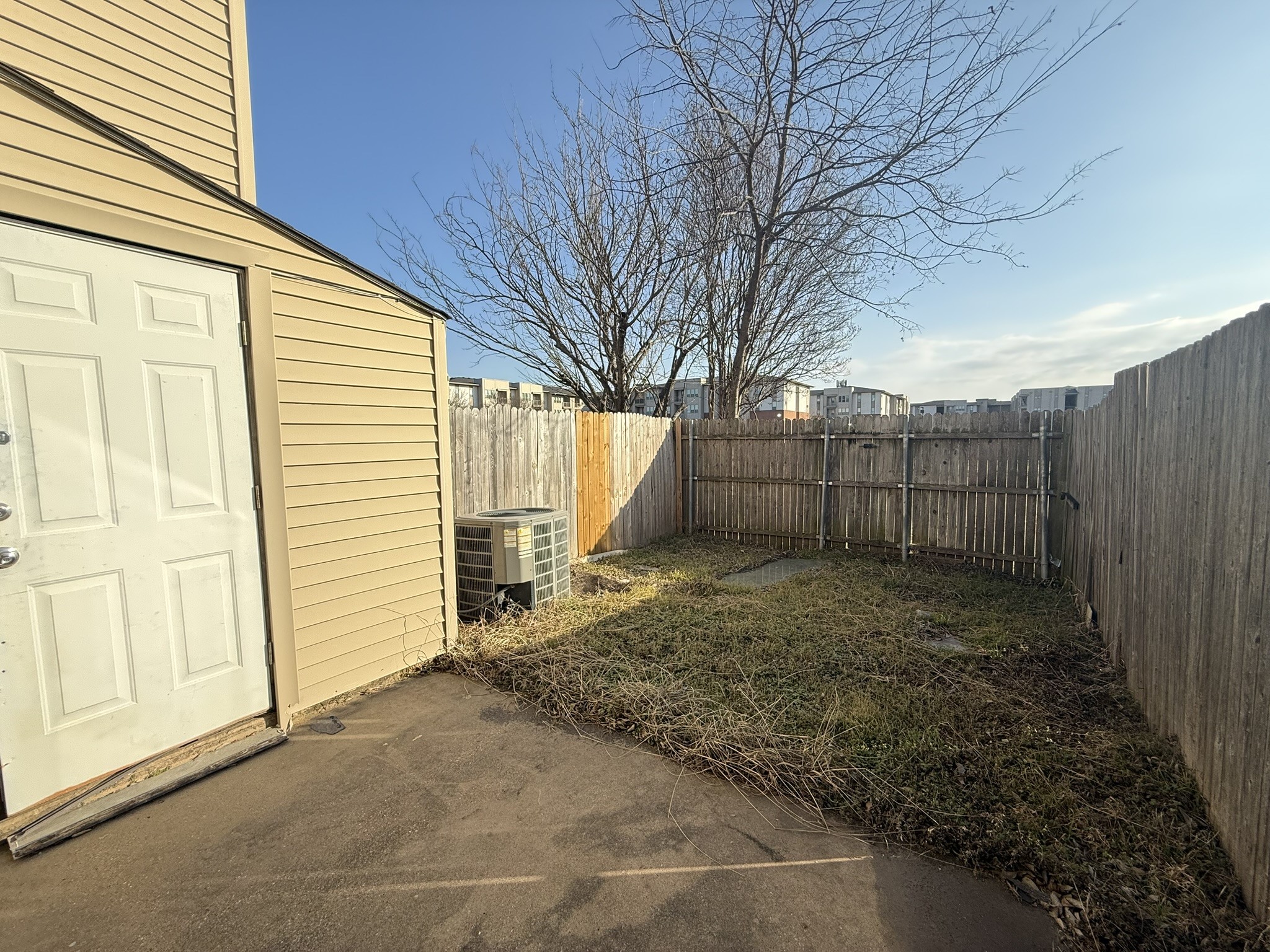 9510 Olde Towne Row Dallas TX 75227