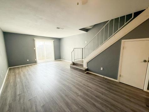 9510 Olde Towne Row Dallas TX 75227