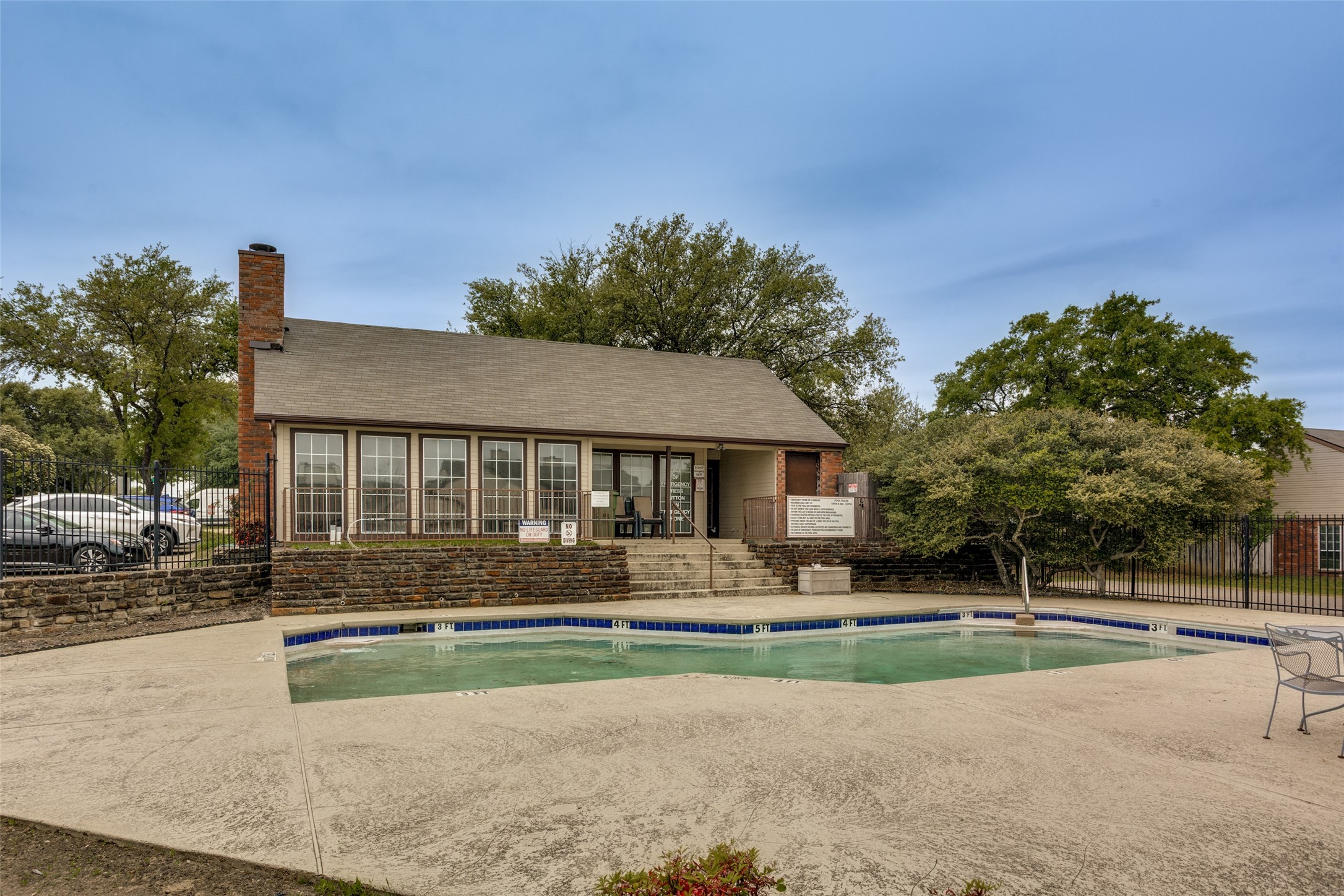 1106 Woburn Drive Garland TX 75043