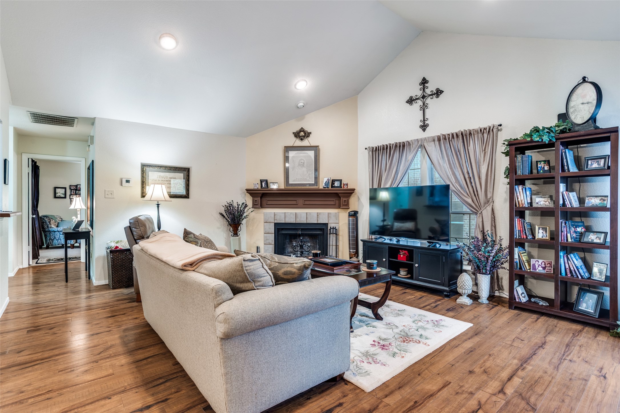 1106 Woburn Drive Garland TX 75043