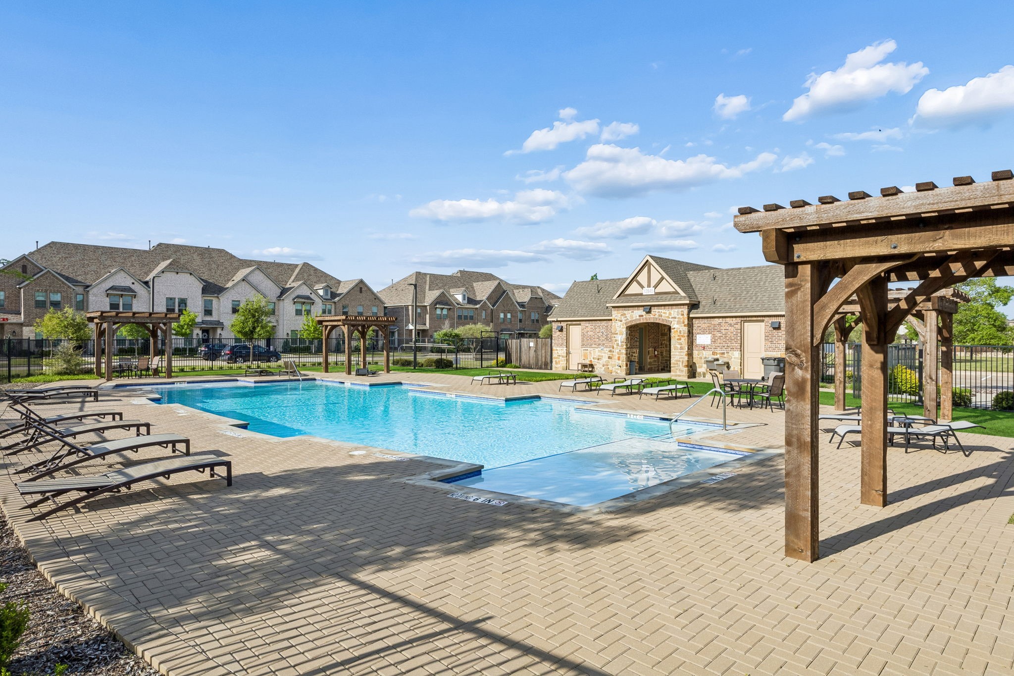 1467 Perrin Lane Farmers Branch TX 75234