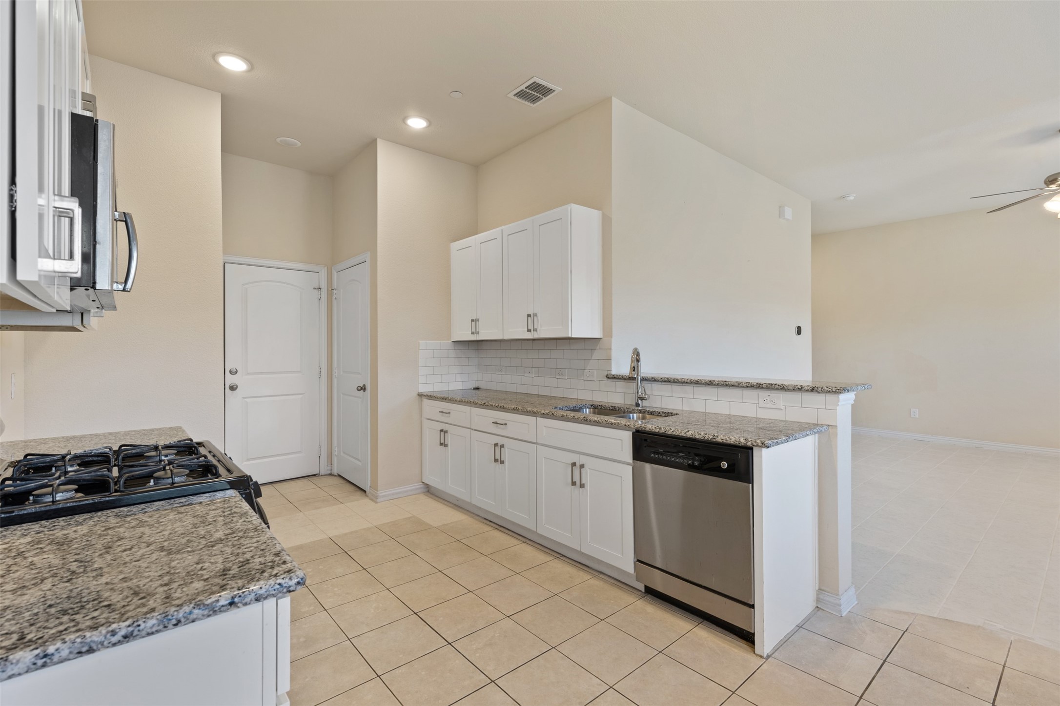 1904 Bethlehem Street Irving TX 75061