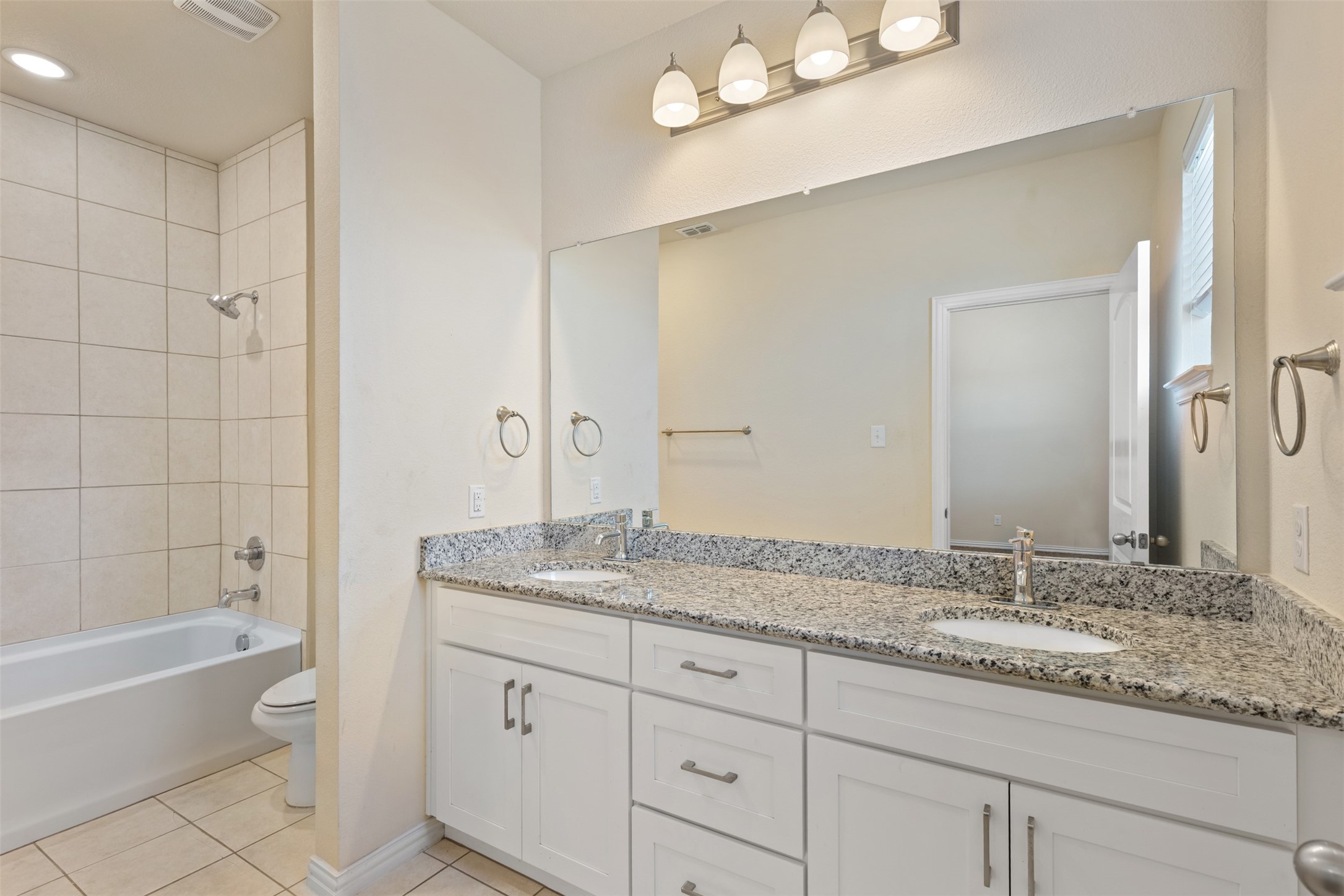 1904 Bethlehem Street Irving TX 75061